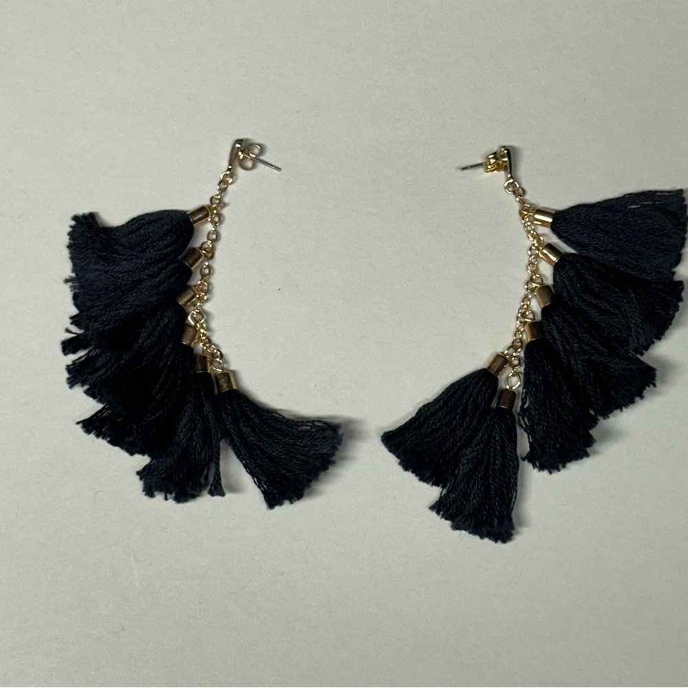 WOMEN’S Black & Gold Tassel Dangly Earrings